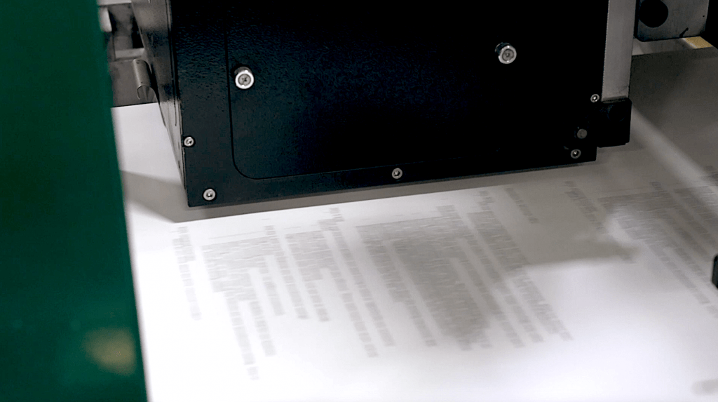 X-bar print module printing letter without the need for stitching